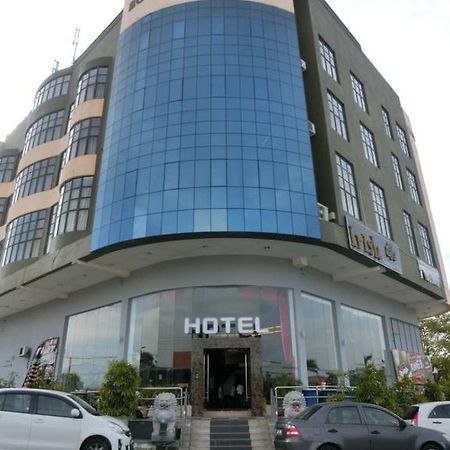 Paragon City Hotel Ipoh Bagian luar foto