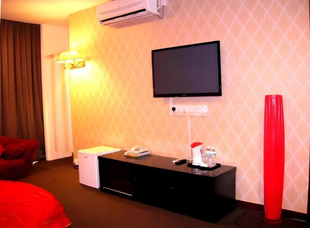 Paragon City Hotel Ipoh Bagian luar foto