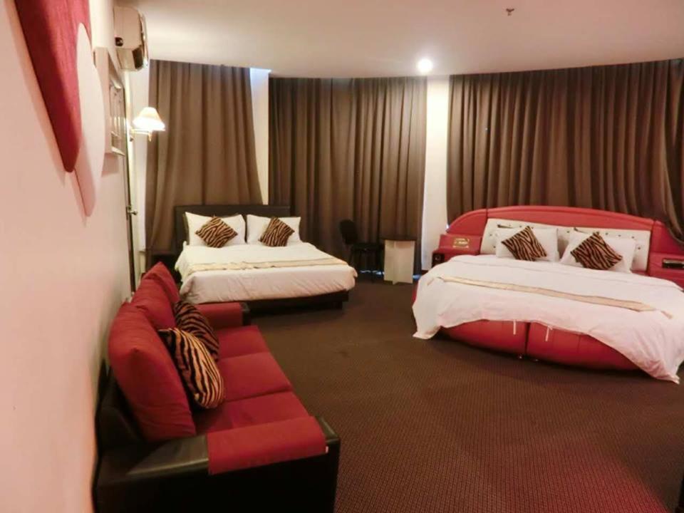 Paragon City Hotel Ipoh Bagian luar foto